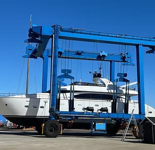 Travelift